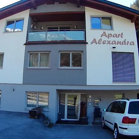 Апартаменты Alexandra