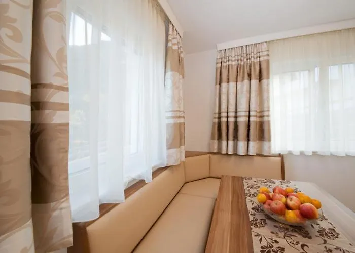 Alexandra Ишгль