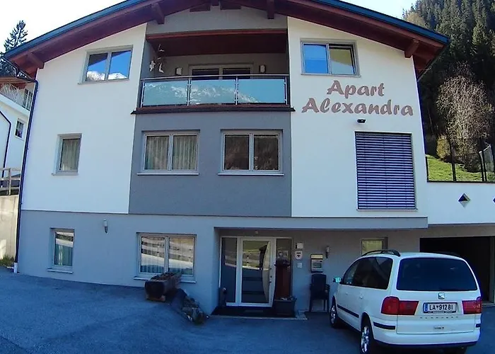 Апартаменты Alexandra